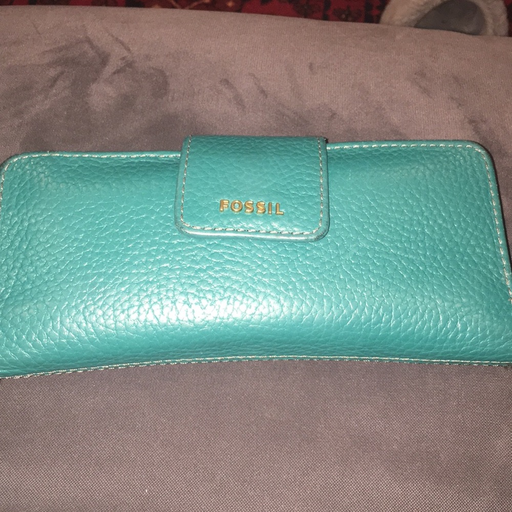 Fossil wallet